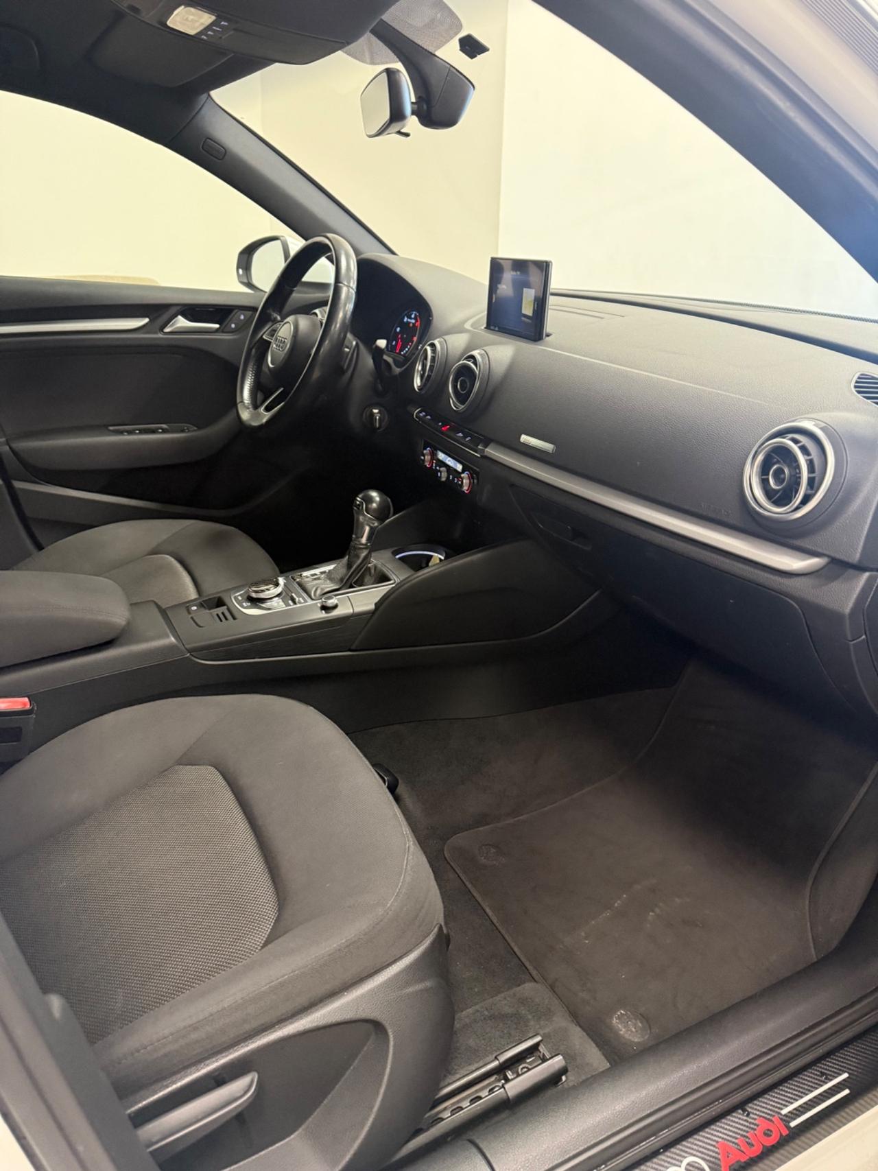 Audi A3 SPB 1.6 TDI S tronic Sport
