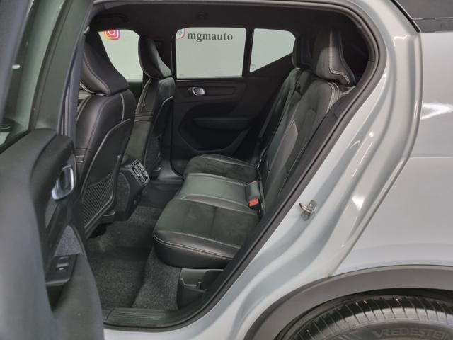 VOLVO XC40 D3 R-design