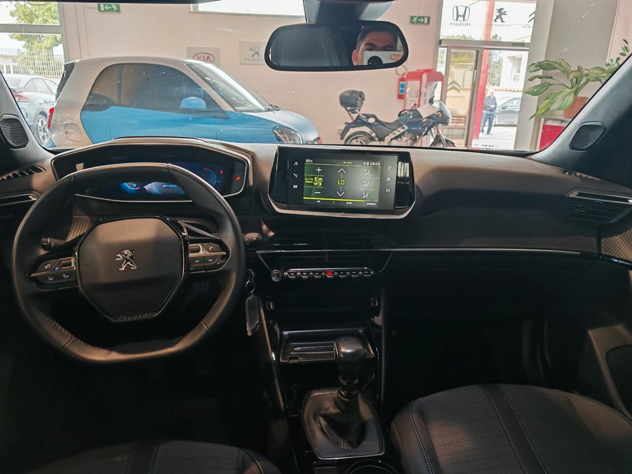 Peugeot 2008 PureTech 130 S&S Allure Pack