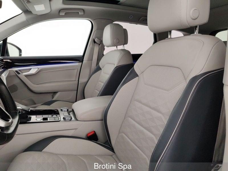 Volkswagen Touareg 3.0 V6 TDI SCR 170kW R-LINE