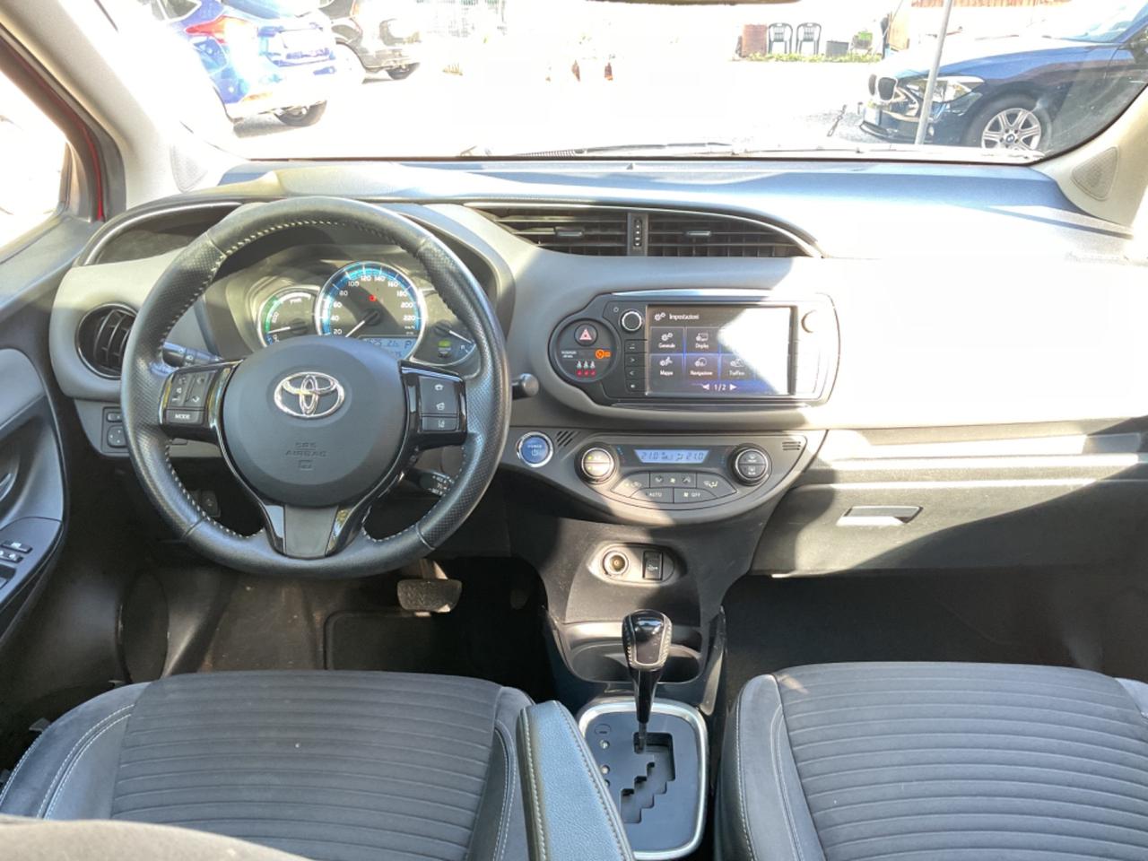 Toyota Yaris 1.5 Hybrid 5 porte OK NEOPATENTATI