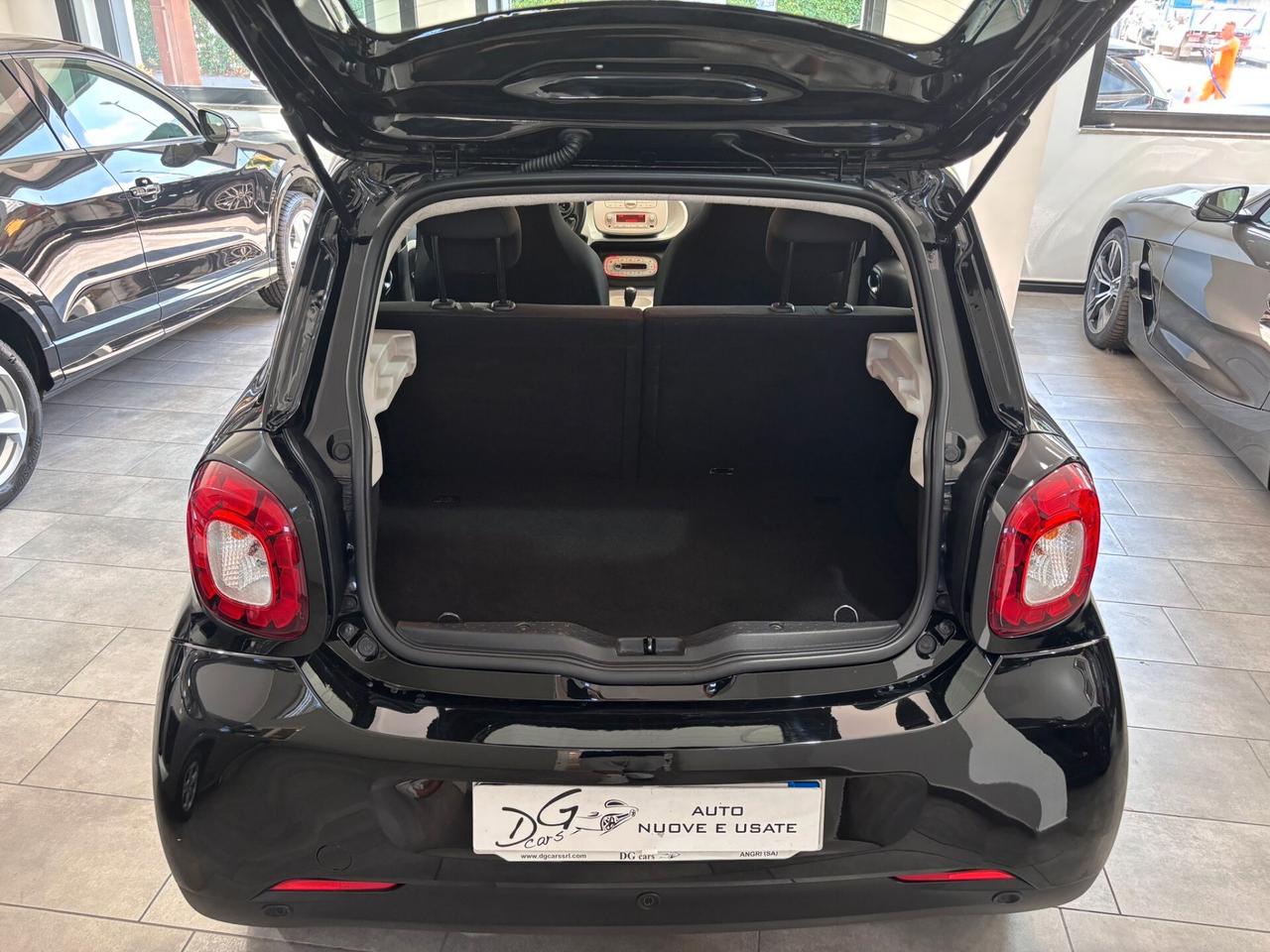 SMART FORFOUR 1.0 TWINAMIC PASSION 71CV LED-CLIMA