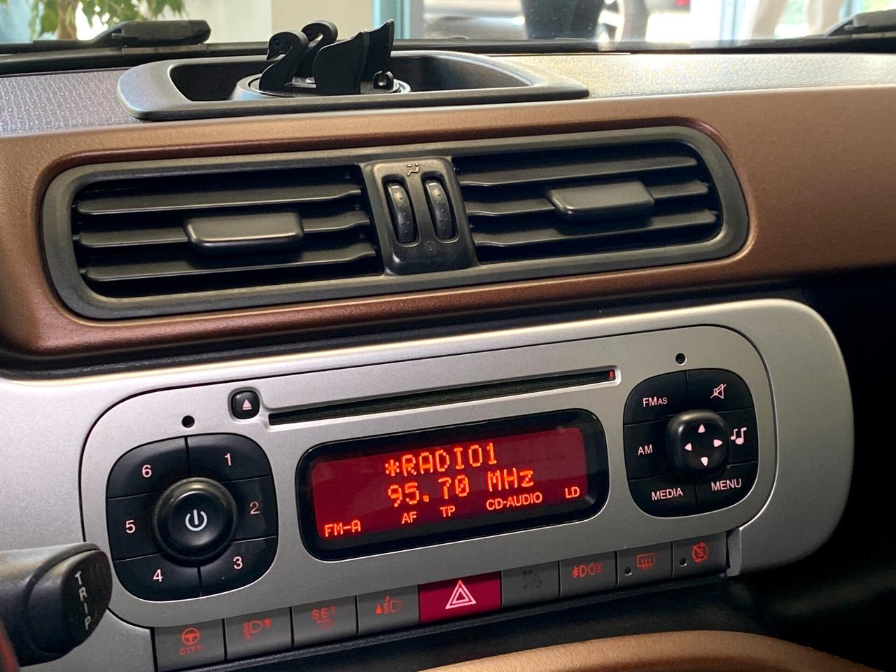 Fiat Panda 1.3 MJT 80 CV 4X4 CROSS - GANCIO DI TRAINO OMOL.