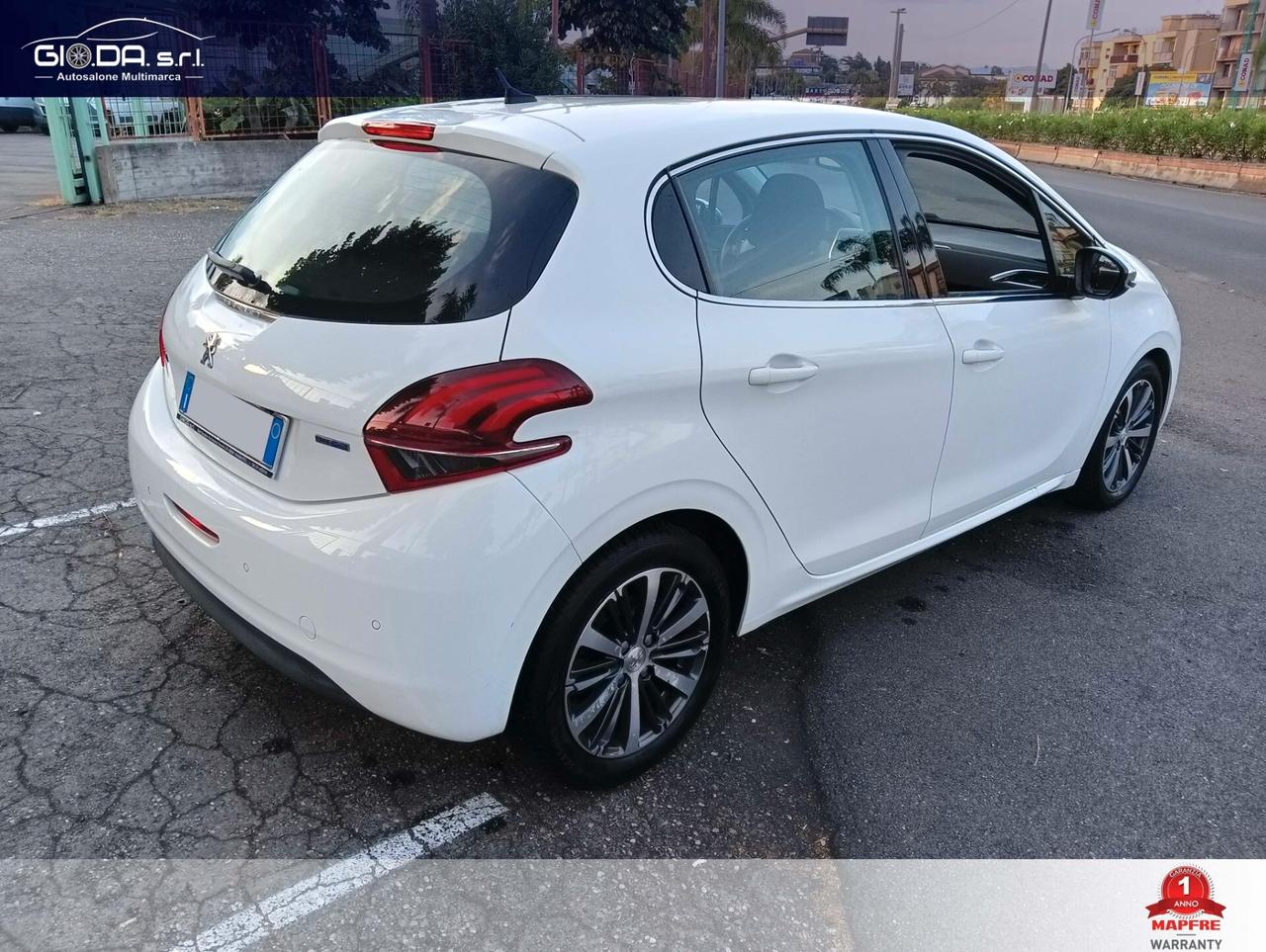 Peugeot 208 BlueHDi 100 5 porte Allure