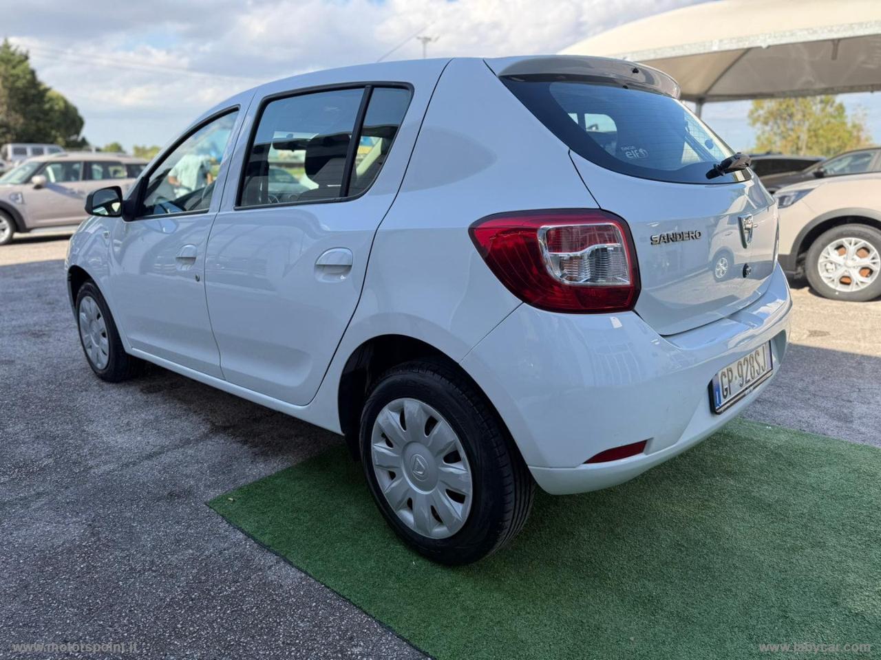 DACIA Sandero 1.5 dCi 8V 75 CV Lauréate