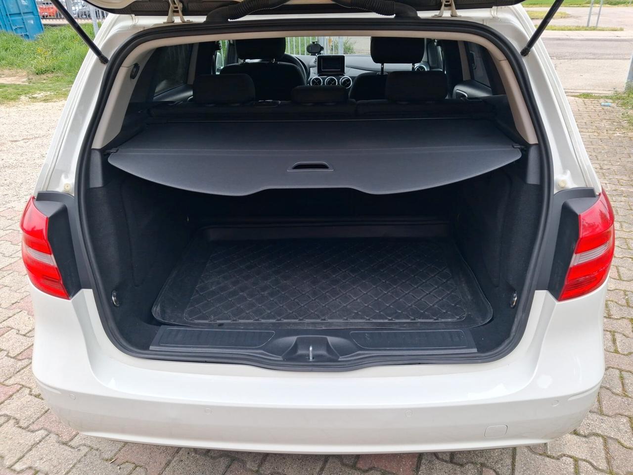 Mercedes-benz B 180 BlueEFFICIENCY Premium