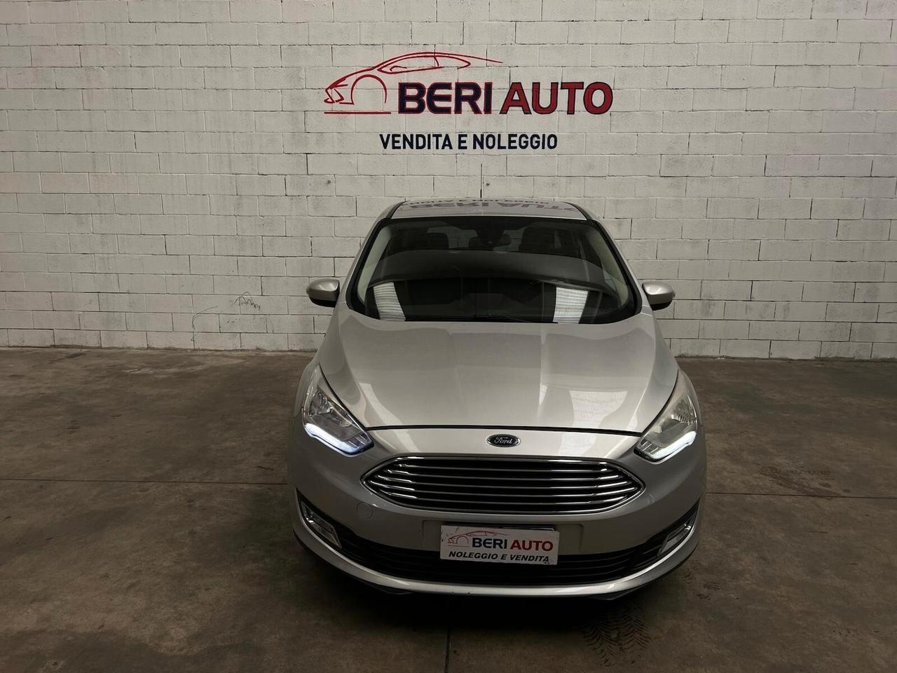 Ford C-Max allestimento (Titanium X)