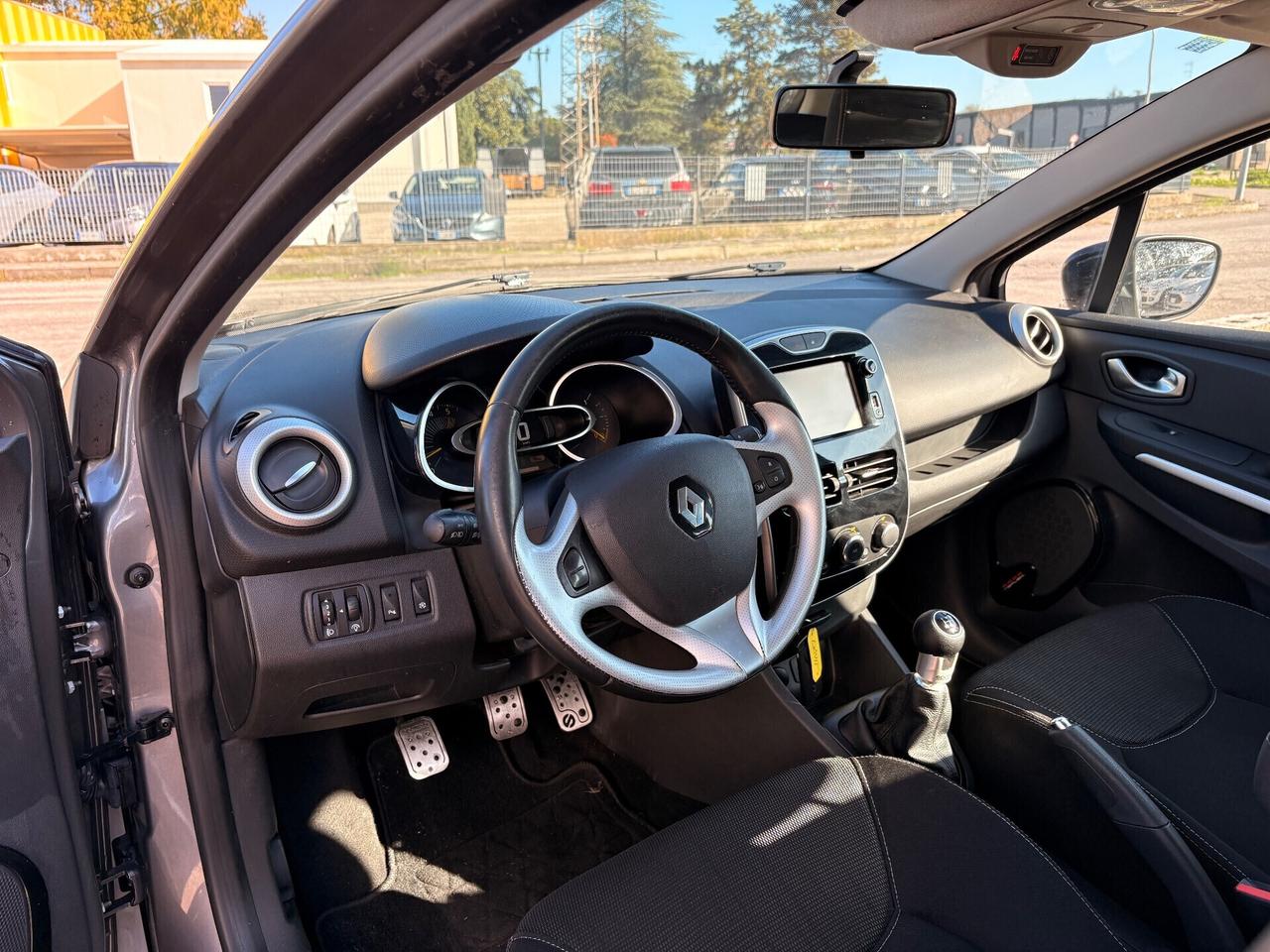 Renault Clio dCi 8V 75 CV Start&Stop 5 porte Energy Duel