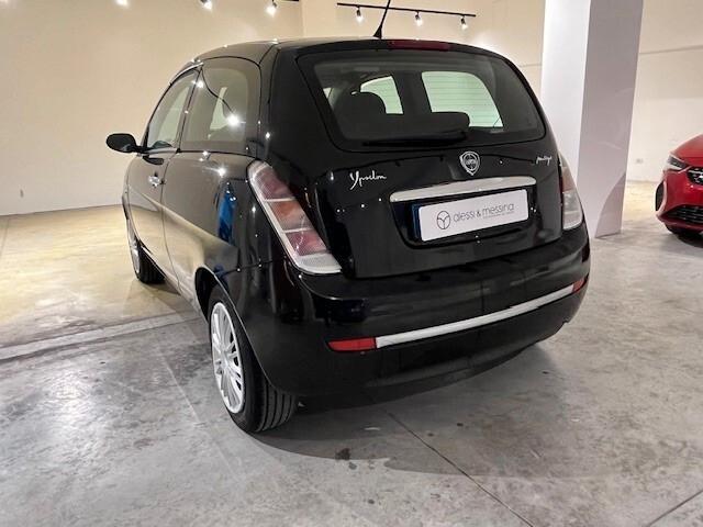 Lancia Ypsilon 1.3 MJT 90 CV Oro