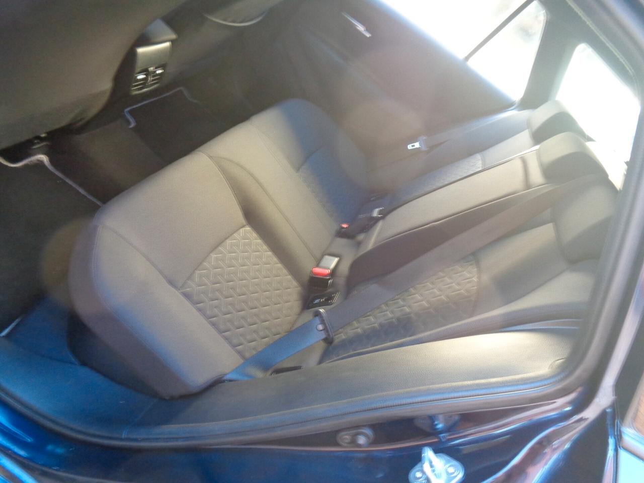 Toyota Corolla Touring Sports 1.8 Hybrid Business NESSUN VINCOLO DI FINANZIAMENTO