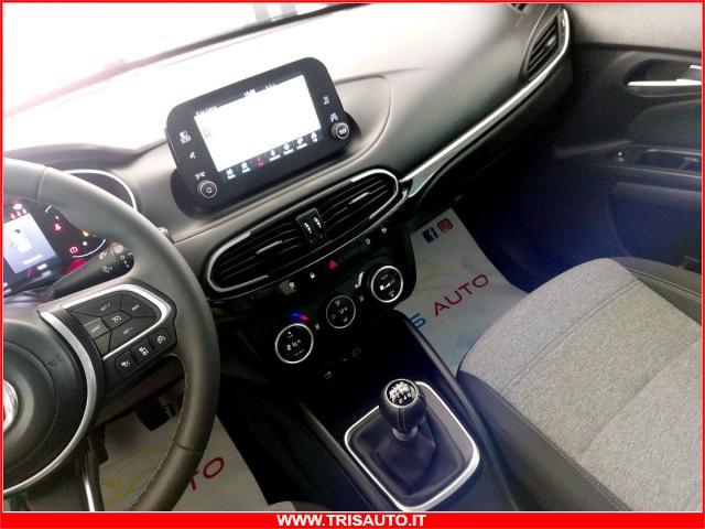 FIAT Tipo 1.6 MJT S&S Cross IVATA (FULL LED+NAVI)