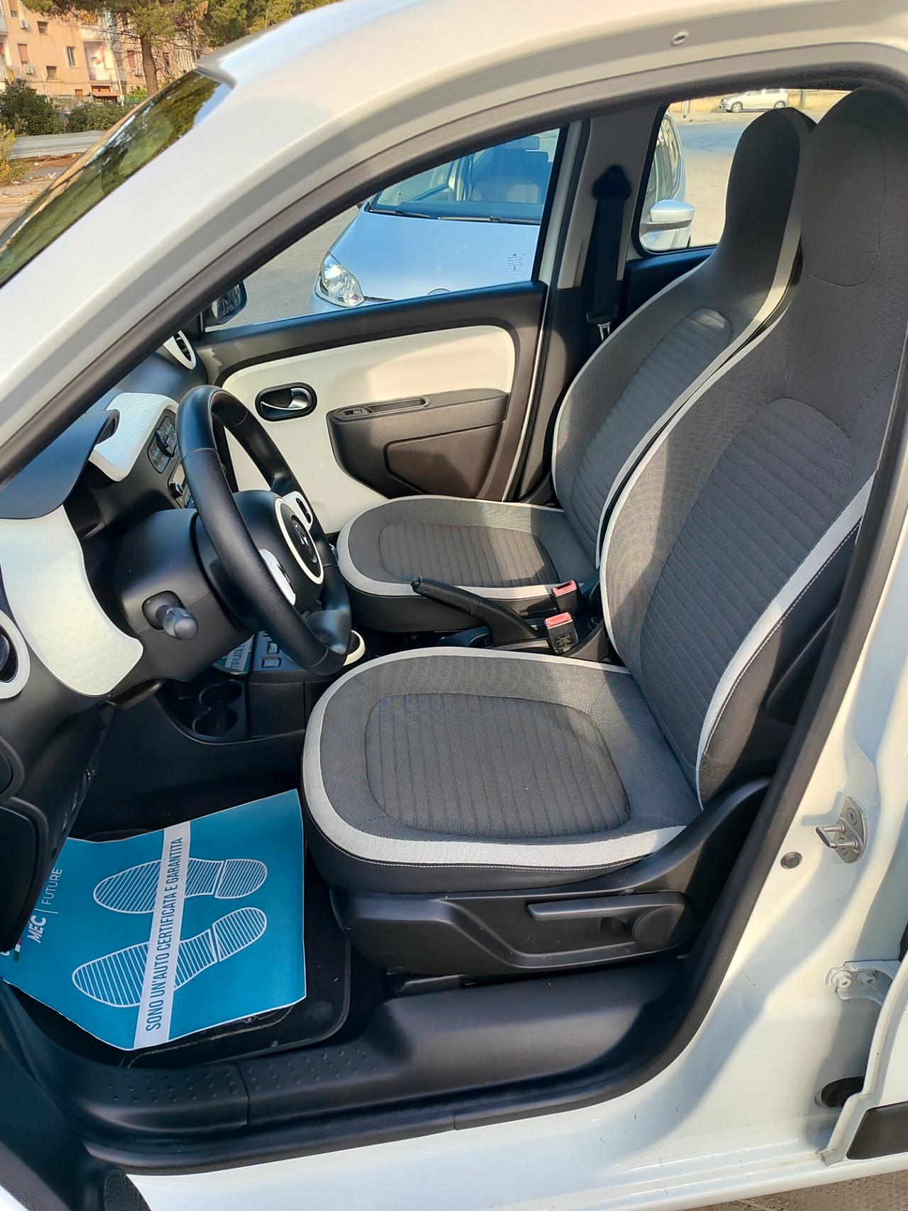 Renault Twingo TCe 90 CV EDC Intens