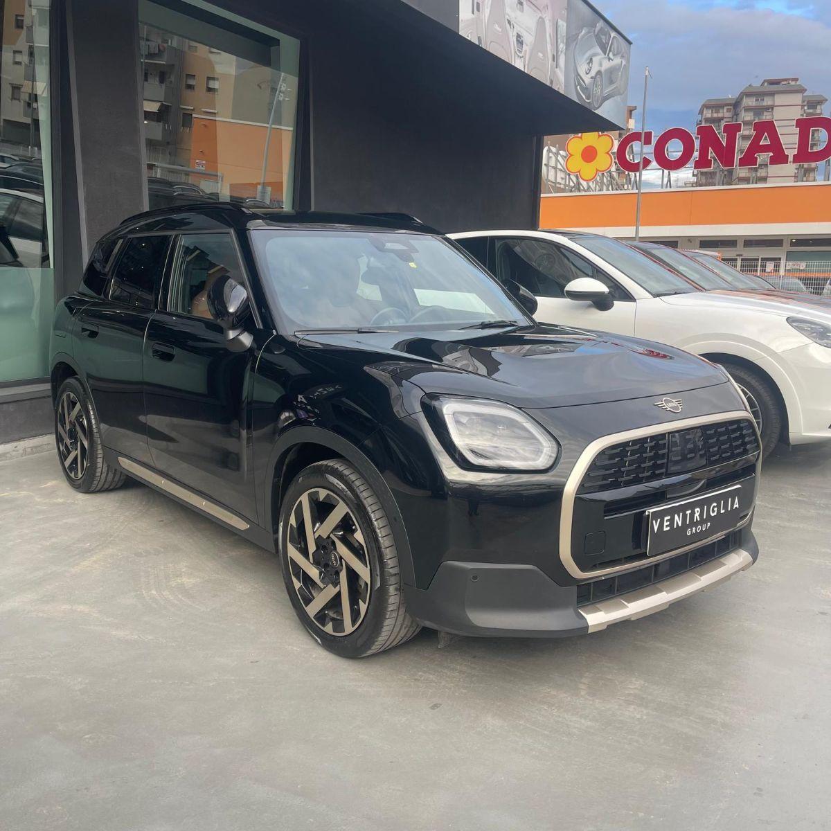 Mini Countryman U25 2.0 48V Favoured auto