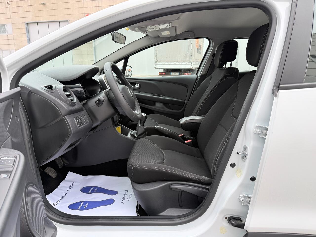 Renault Clio 1.2 75 CV 5 porte Duel