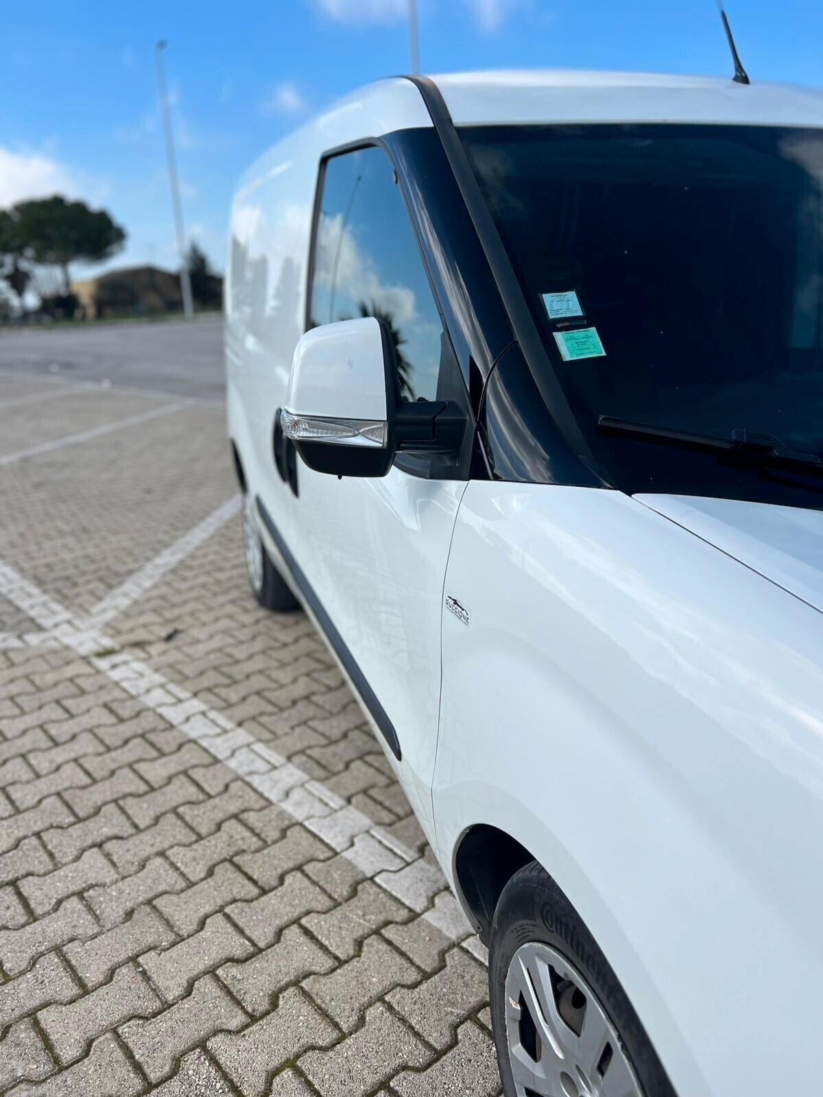 Fiat Doblo 3 posti