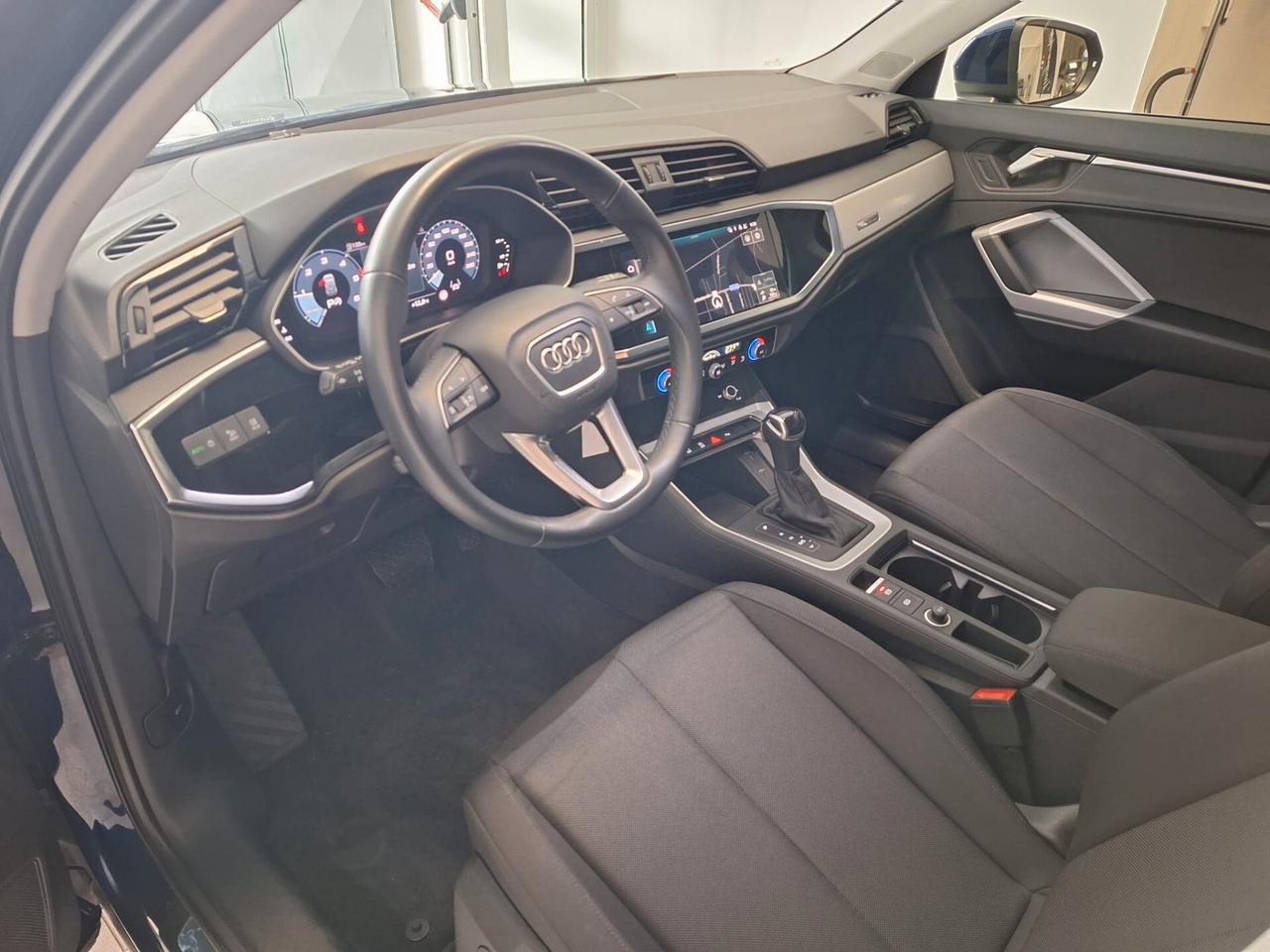 Audi Q3 35 TDI S tronic Business Advanced