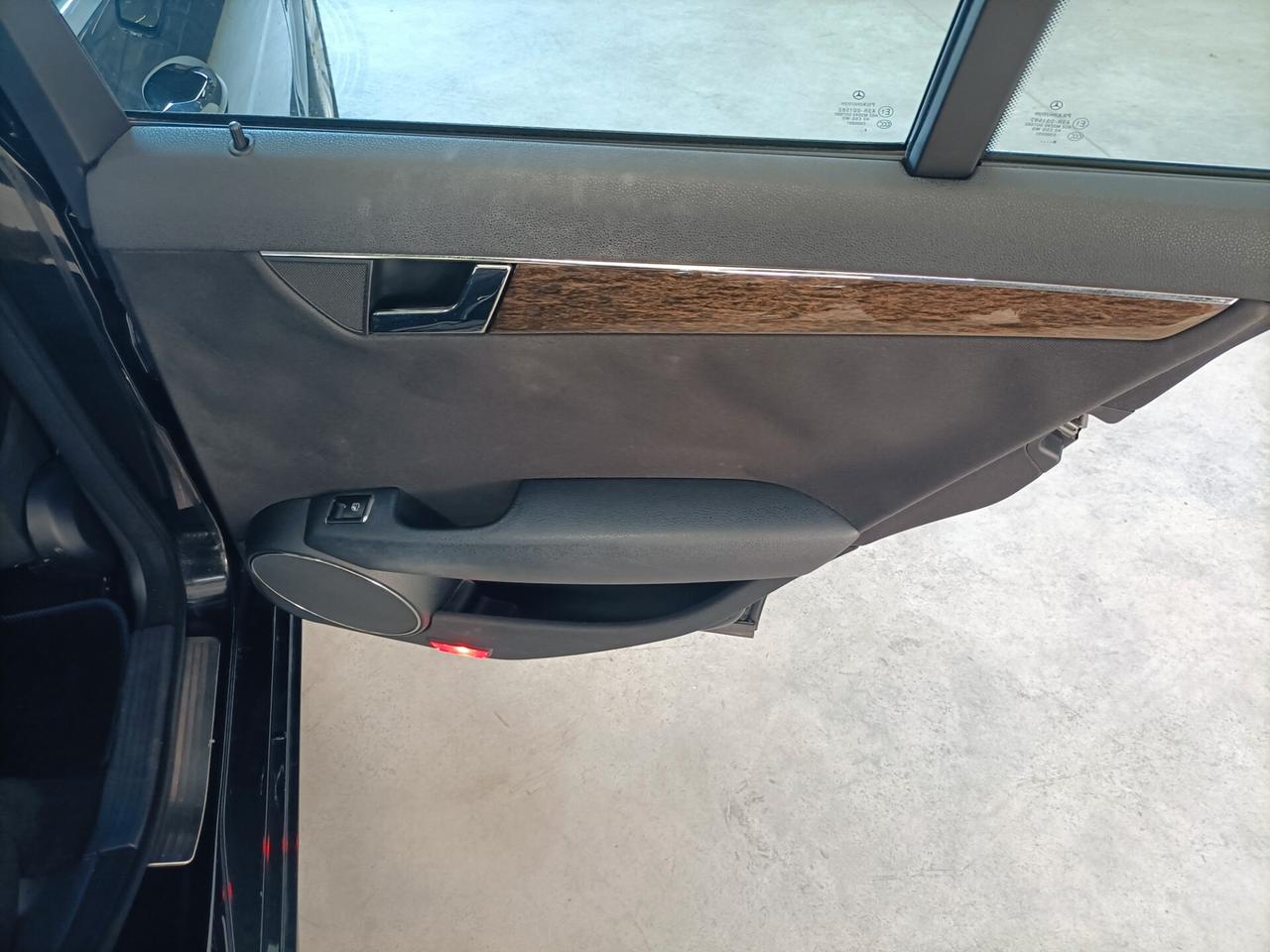 Mercedes-benz C 220 CDI BlueEFFICIENCY Elegance 06/2009