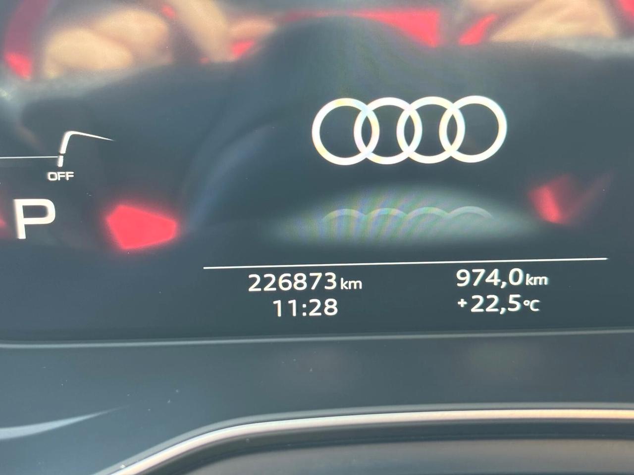 Audi A4 Avant 40 TDI quattro S tronic line edition