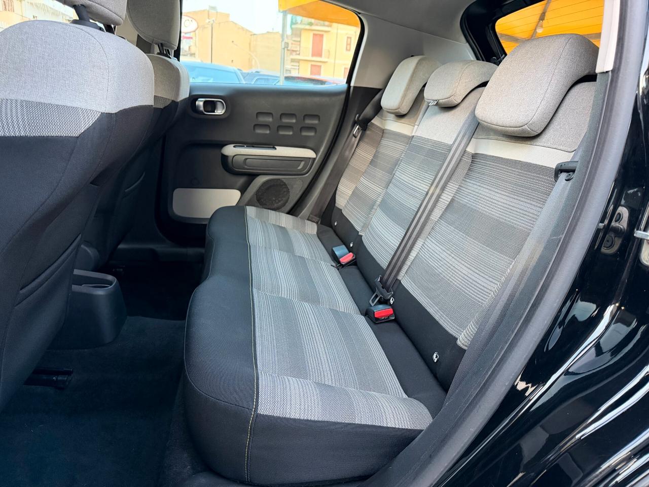 Citroen C3 PureTech - Shine 2019 RETROCAMERA