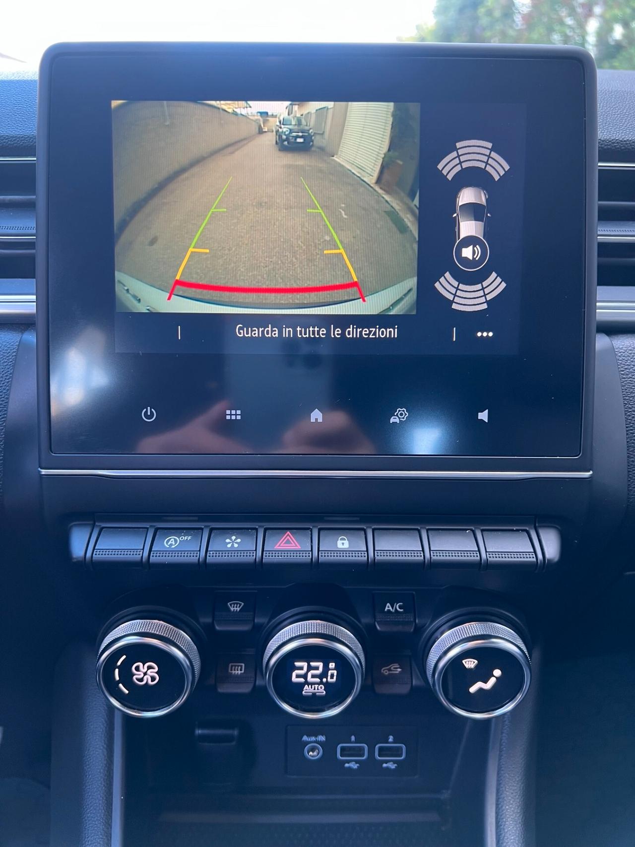 Renault Captur 1.5 blue dci 95CV Intens LED/NAVI/CAMERA. PERFETTA!!