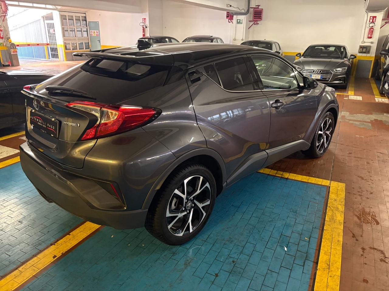 Toyota C-HR 1.8 Hybrid E-CVT Style
