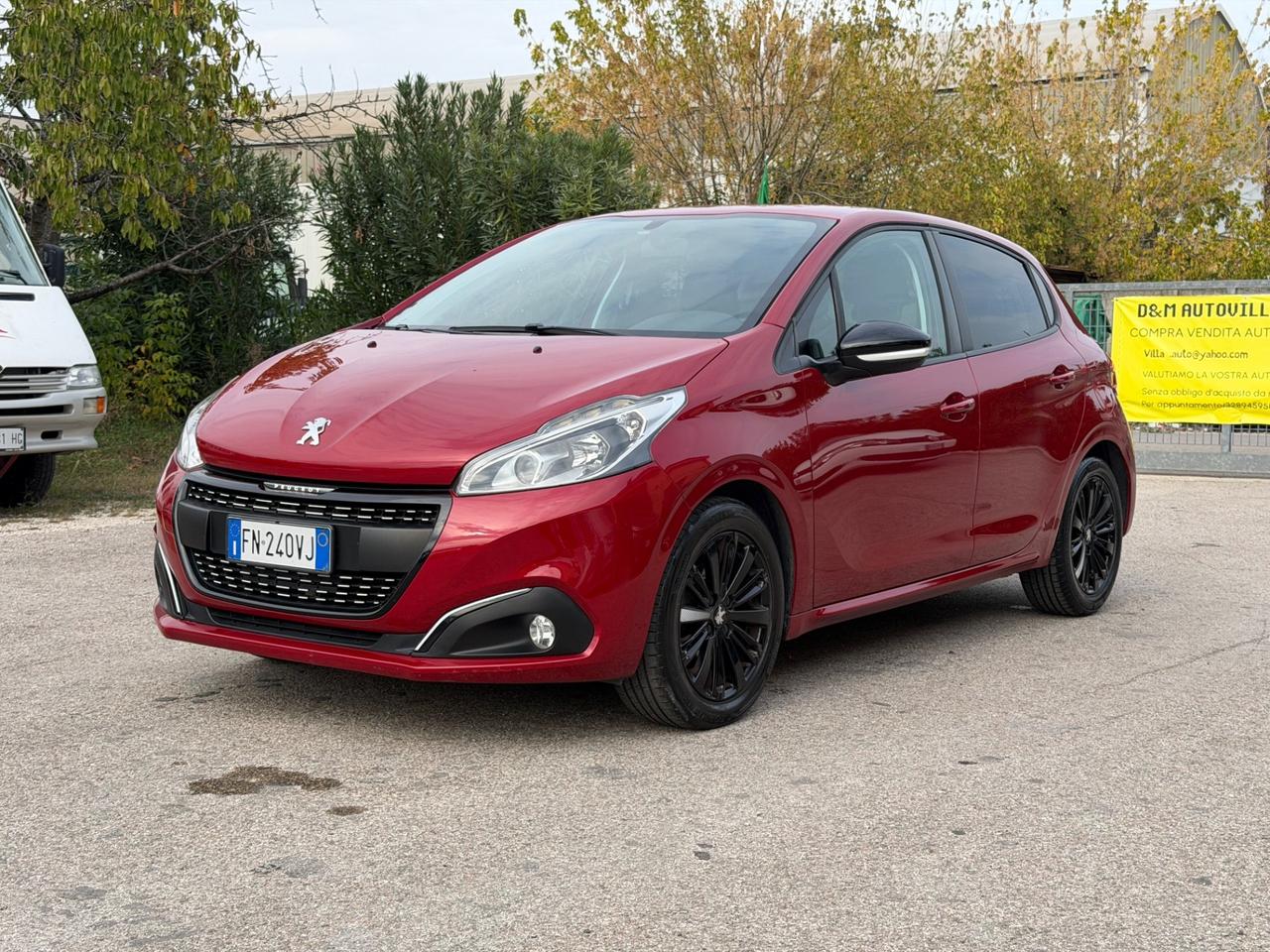 Peugeot 208 PureTech 82 5 porte Allure
