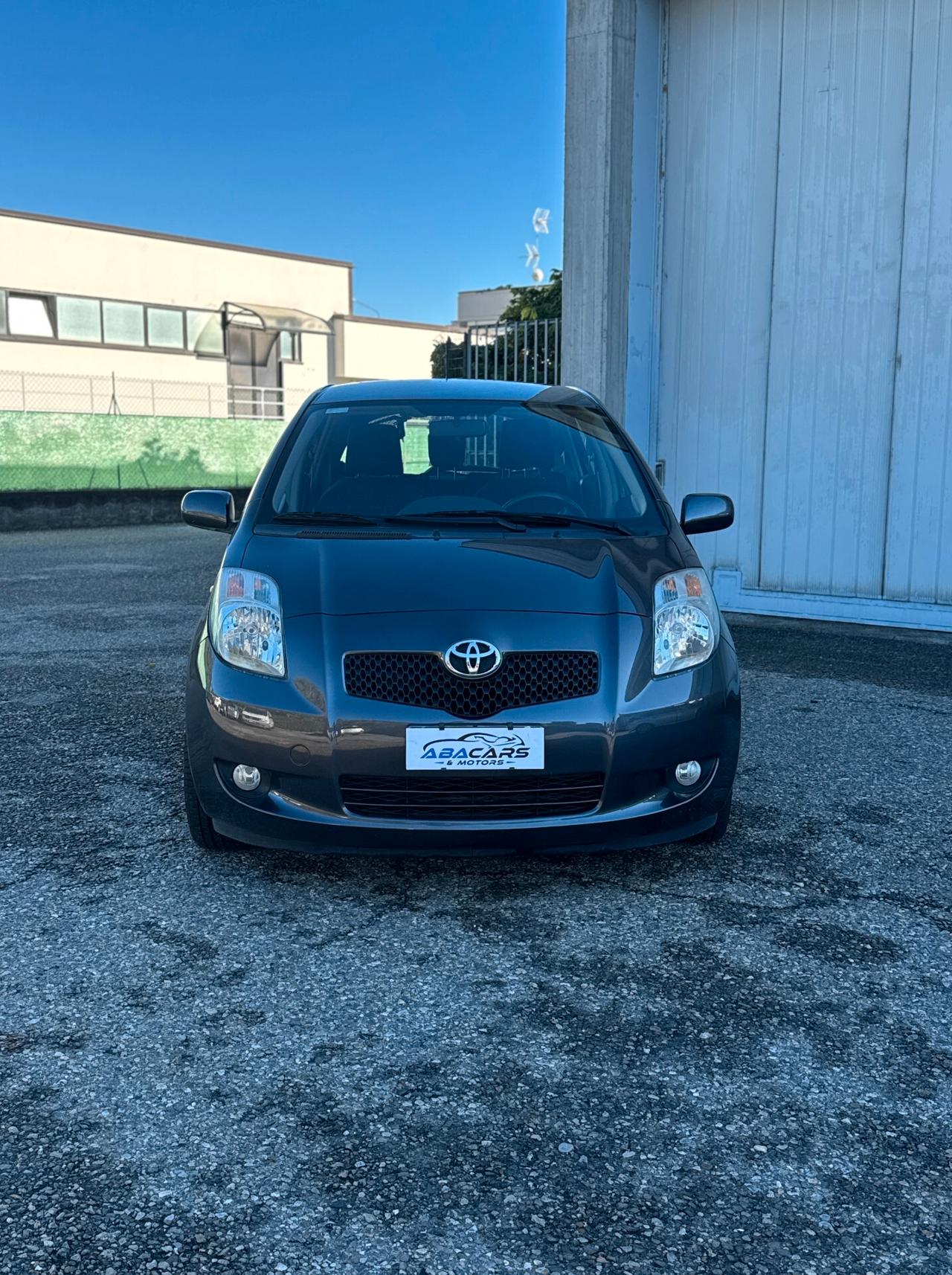 Toyota Yaris 1.3 5p Benz*Cambio AUTOMATICO*TAGLIANDI CERTIFICATI*