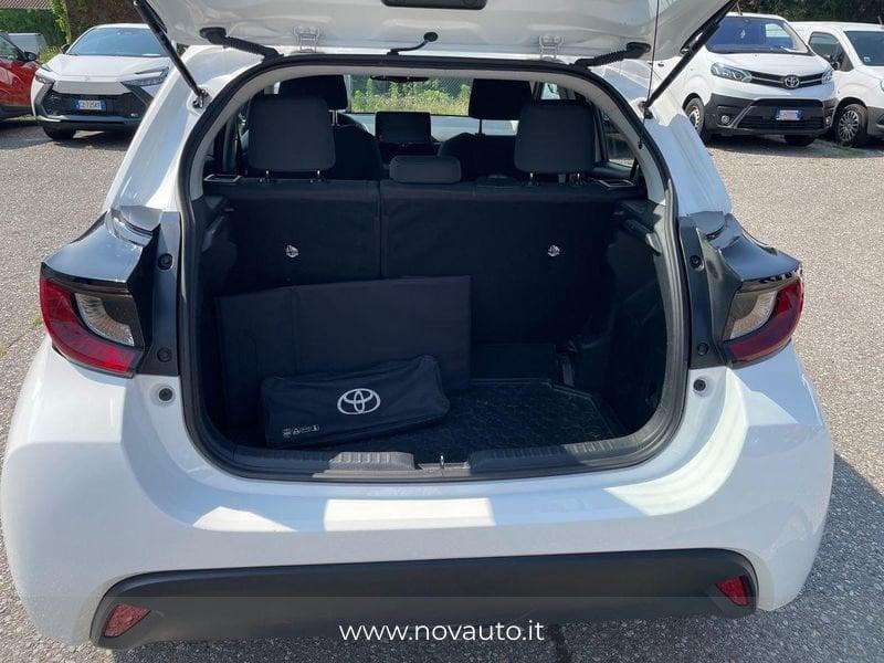 Toyota Yaris Hybrid Active MY24