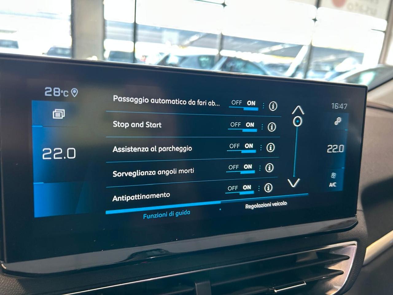 Peugeot 3008 ALLURE PACK BlueHDi 130 EAT8 SPOTICAR
