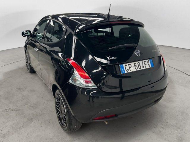 LANCIA Ypsilon 1.0 FireFly 70cv Hybrid Silver Plus