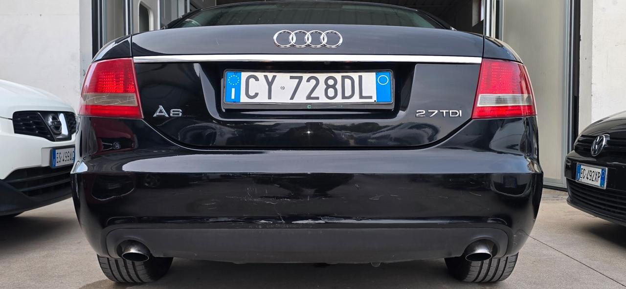 Audi A6 2.7 V6 TDI cambiò manuale berlina nera
