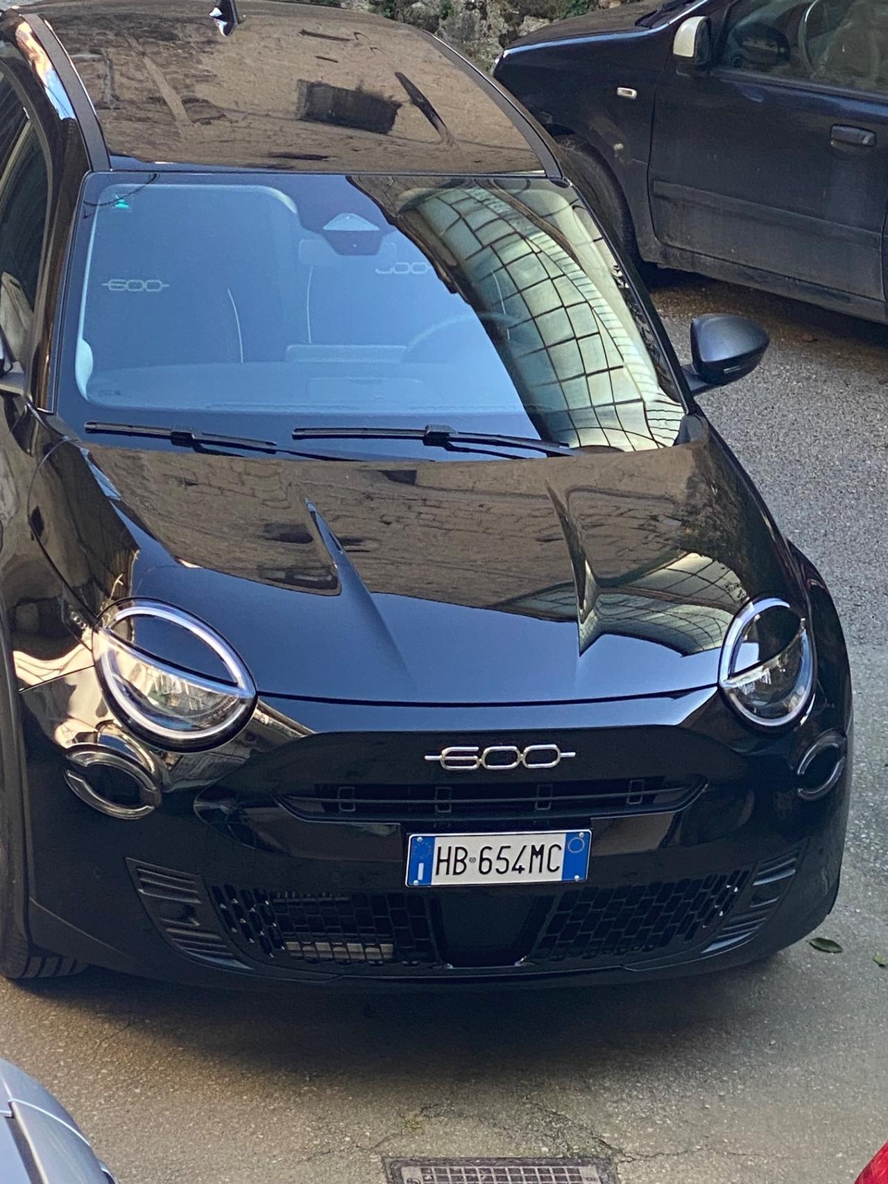 Fiat 600 Hybrid 145 CV DCT MHEV La Prima