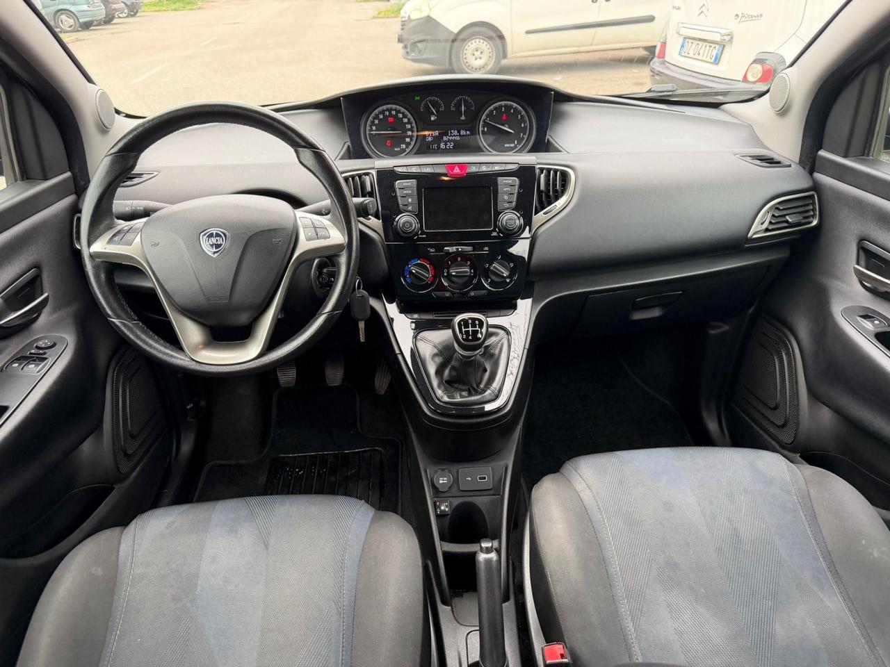 Lancia Ypsilon 1.2 GPL Ecochic Gold