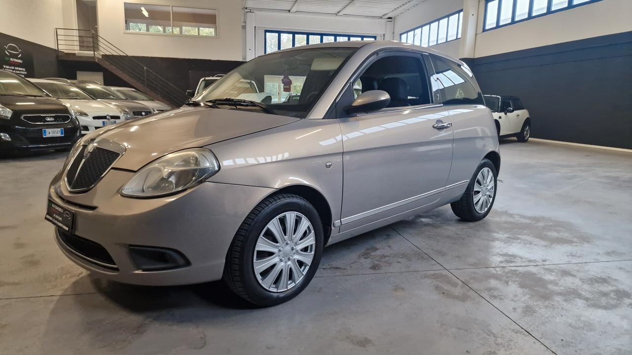 Lancia Ypsilon 1.2 Argento