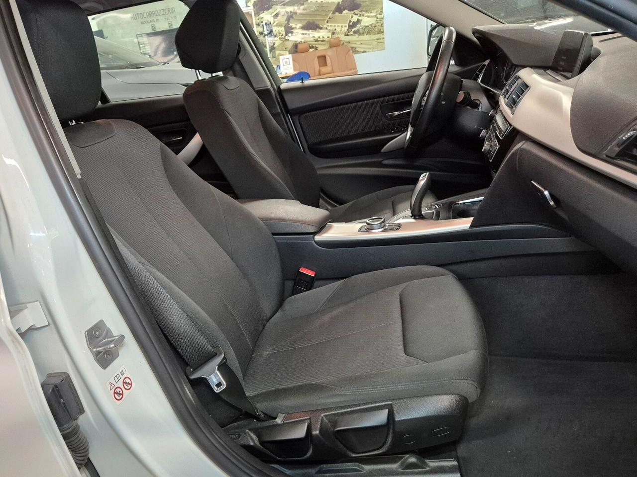 Bmw 318 318d Touring Business Advantage aut.