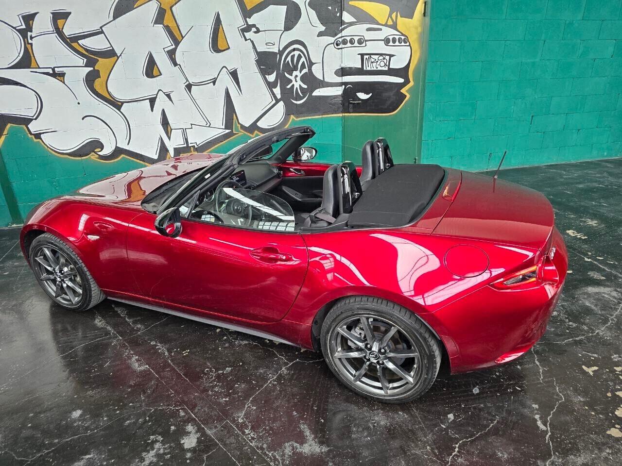 Mazda MX-5 1.5L Skyactiv-G Exceed