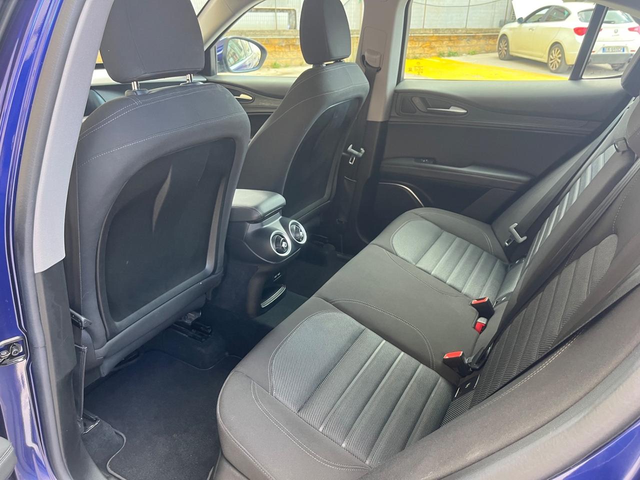 Stelvio 2.2 Turbodiesel 160 CV AT8 RWD Super