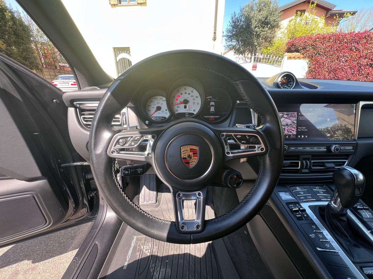 Porsche Macan 2.0 #10291