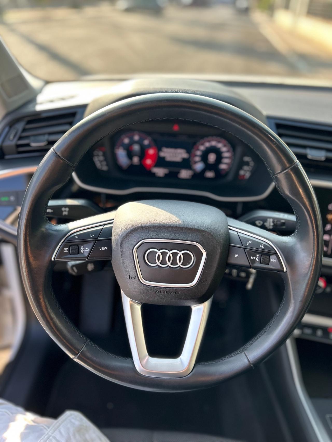 Audi Q3 SPB 35 TDI S tronic Business Plus