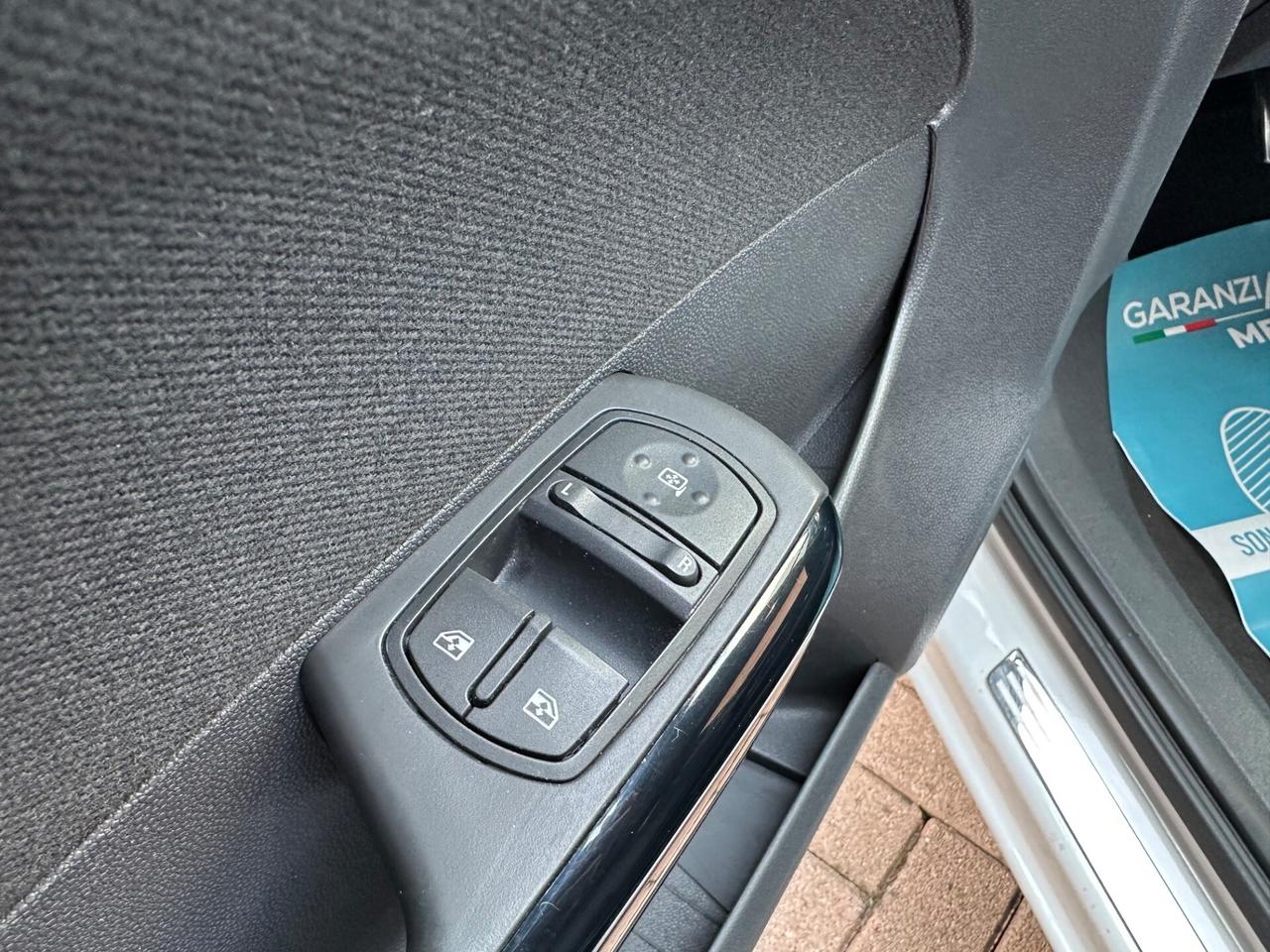 Opel Corsa 1.4 100cv OK NEOPATENTATO