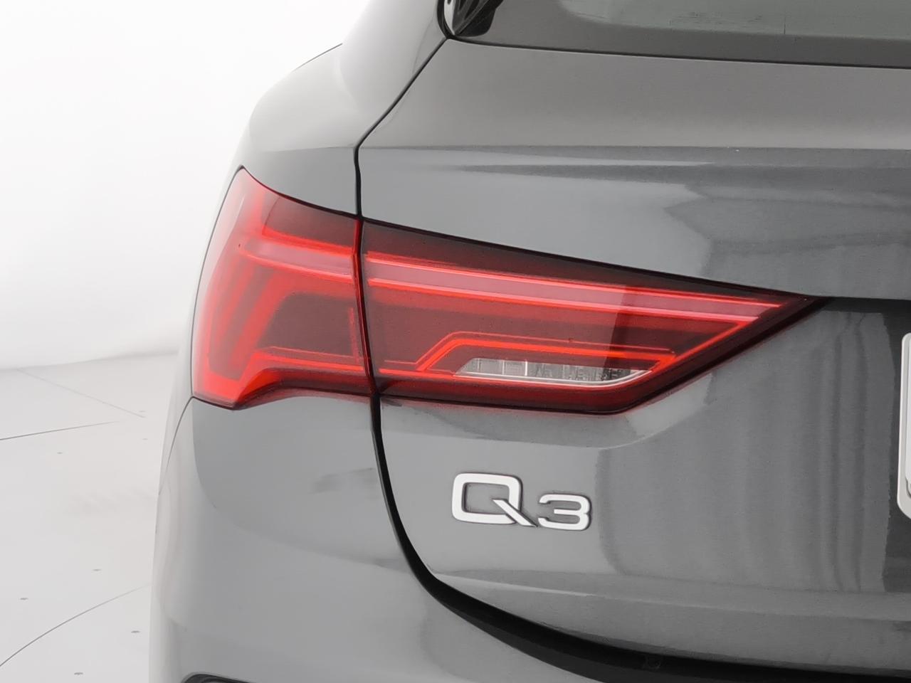 Audi Q3 Sportback 40 2.0 tdi S line edition quattro 190