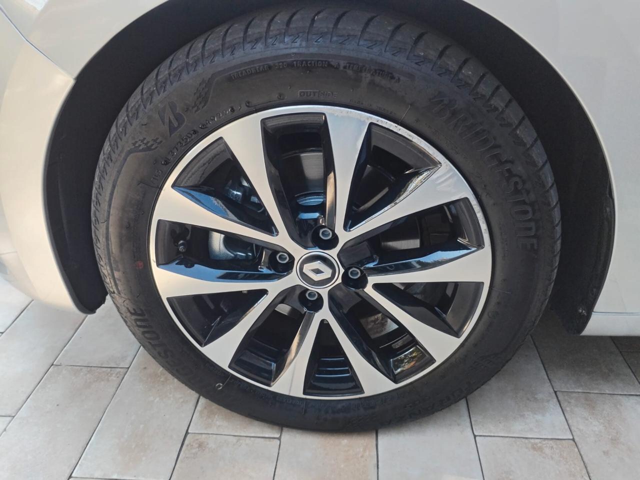 Renault Clio Full Hybrid E-Tech 145 CV 5 porte Techno