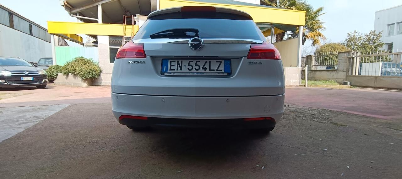 Insignia 2.0 CDTI 4X4 AWD Sports Tourer Cosmo SOLO 150MILA KM!!!!