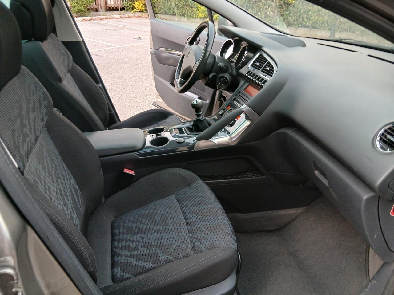 Peugeot 3008 1.6 HDi 112CV Allure Full Optional in pronta consegna