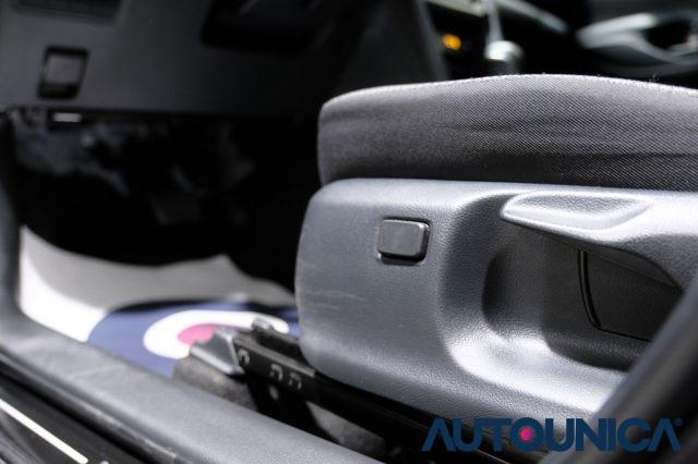 TOYOTA Yaris Cross 1.5 HYBRID 5PORTE E-CVT TREND FULL LED