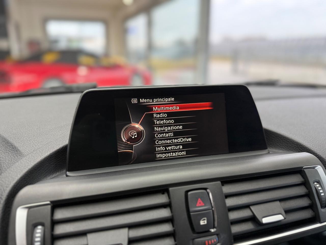 Bmw 118 118d 5p. Urban