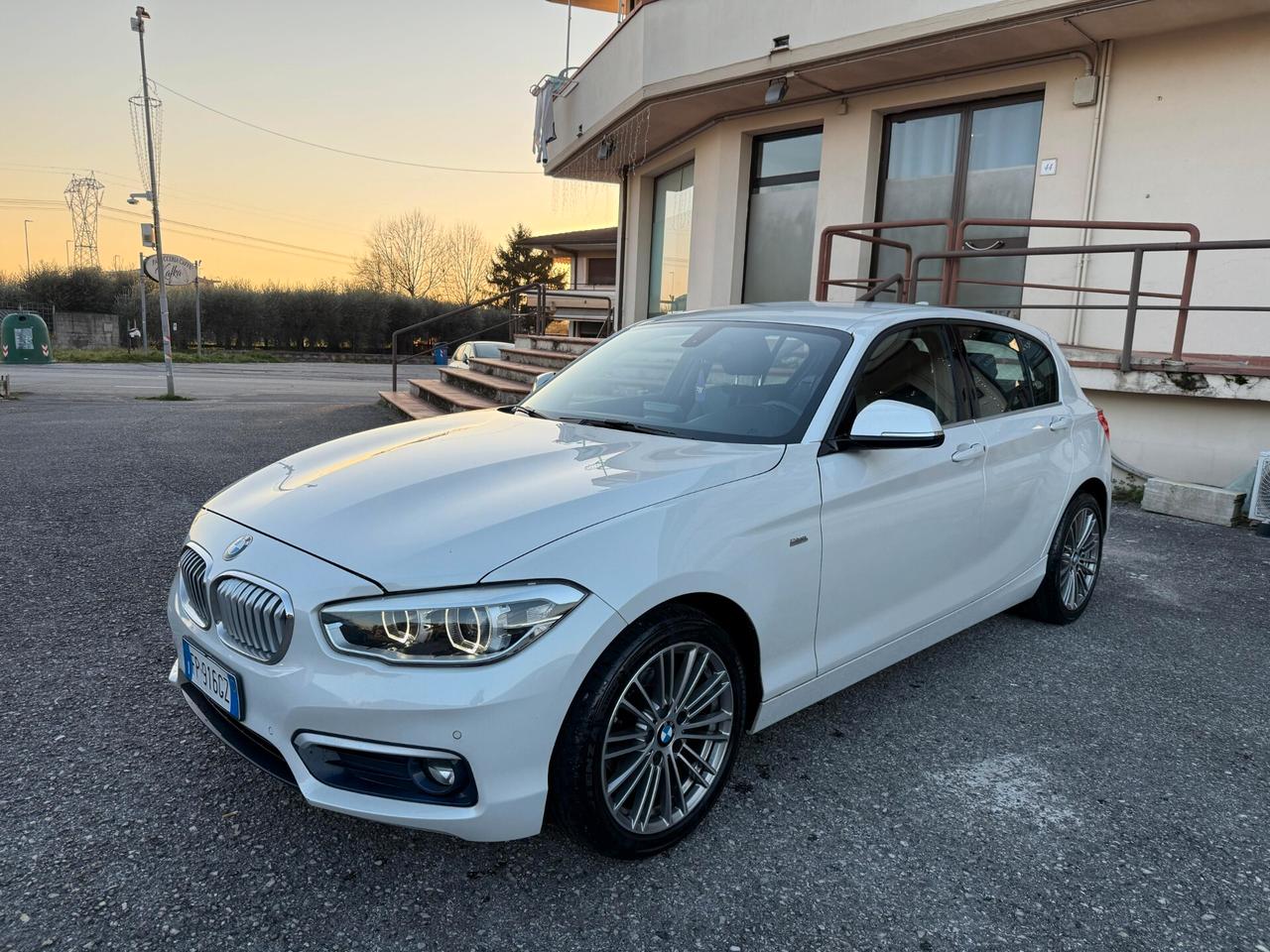 Bmw 116 116d 5p. Urban