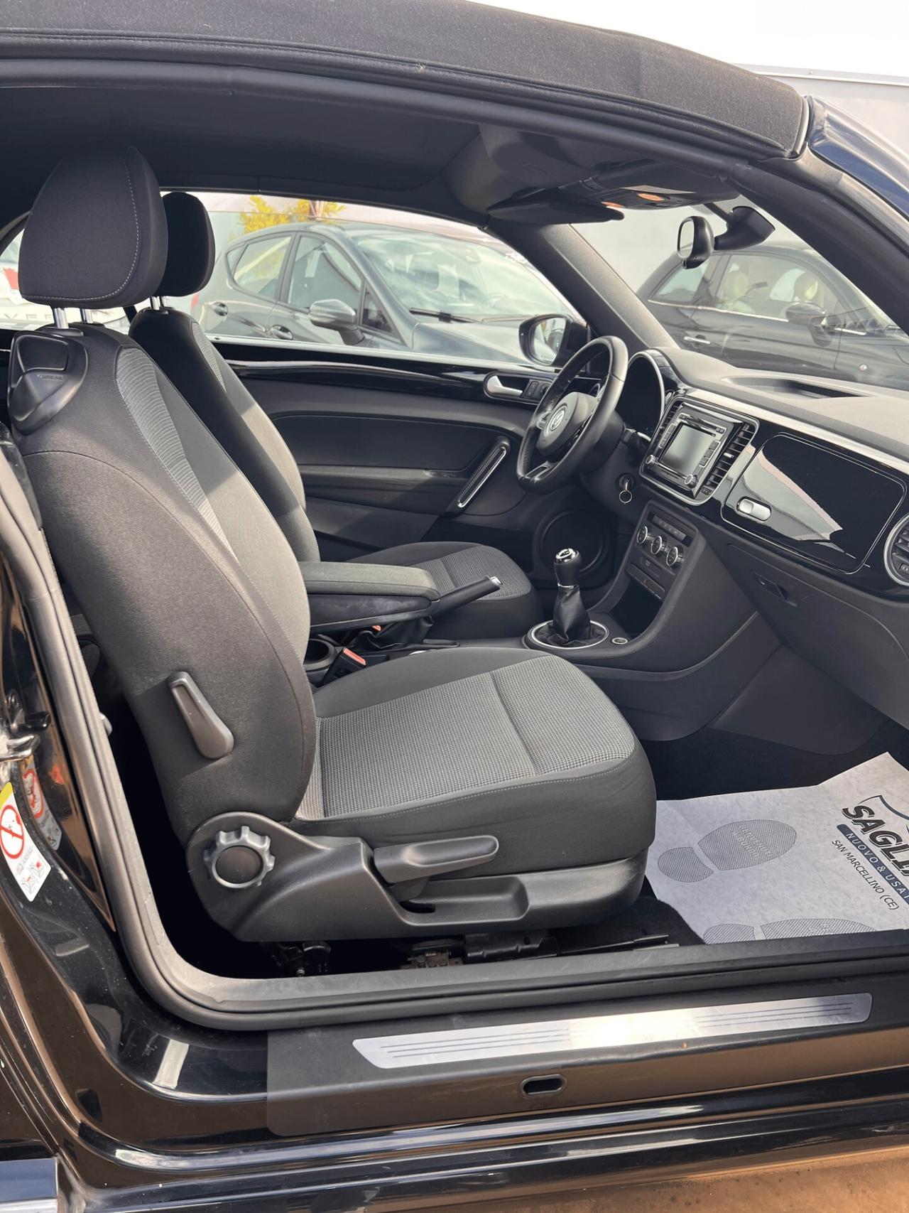 Volkswagen Maggiolino Cabrio 1.6 TDI Design