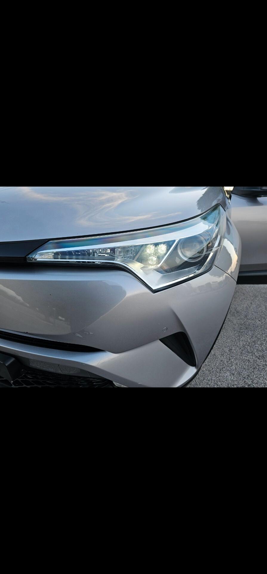 Toyota C-HR 1.8 Hybrid E-CVT Lounge