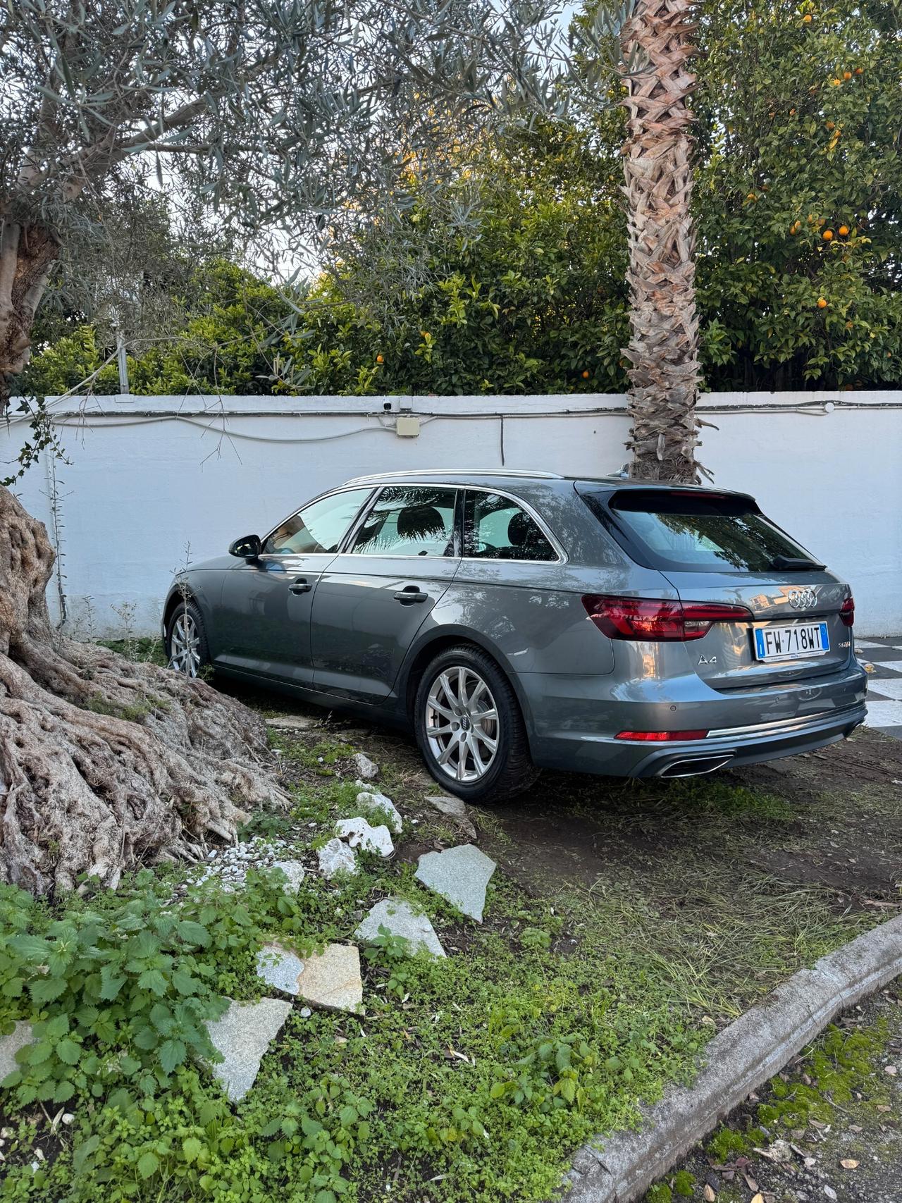 Audi A4 Avant 2.0 TDI 122 CV S tronic Business Sport